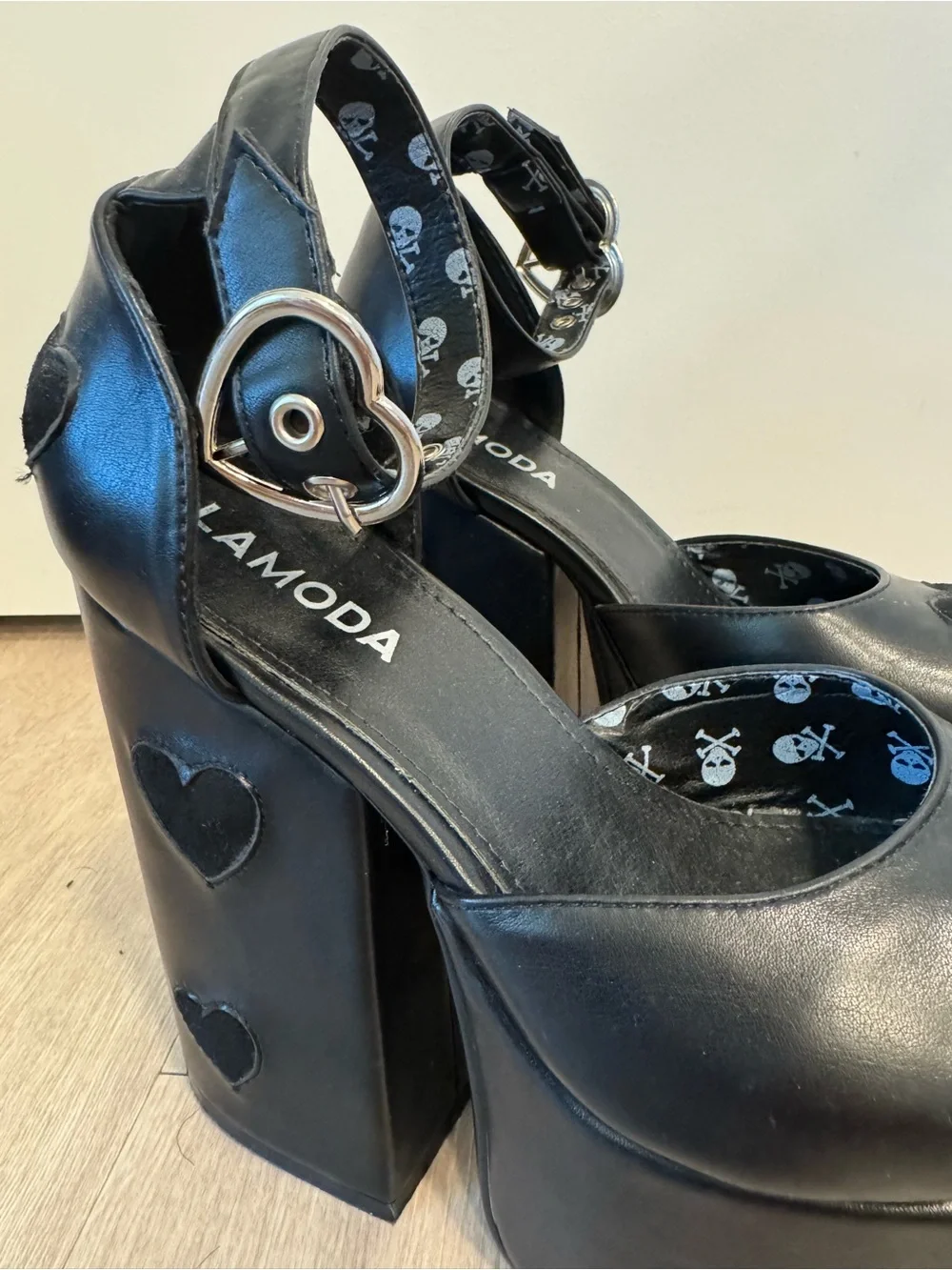 Lamoda Black Heart-Accent Platform Heels - Women's